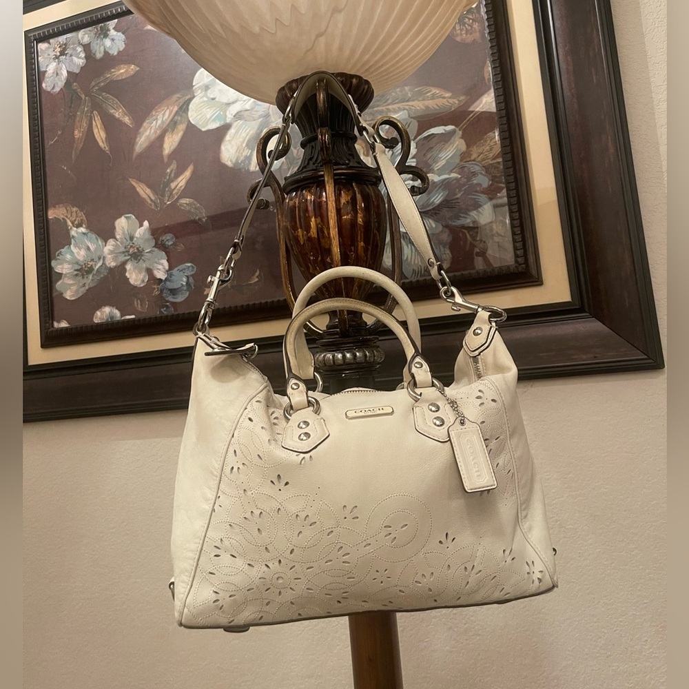 Coach shoulder bag